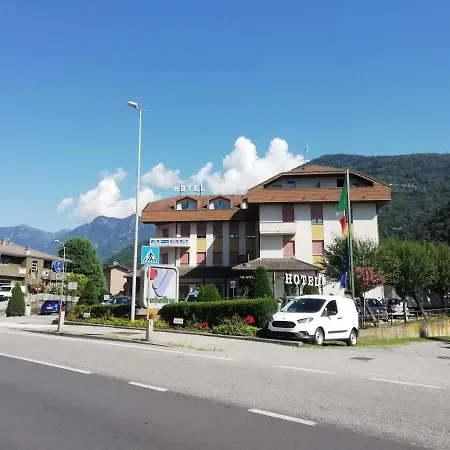 Hotel Rezia Valtellina-3